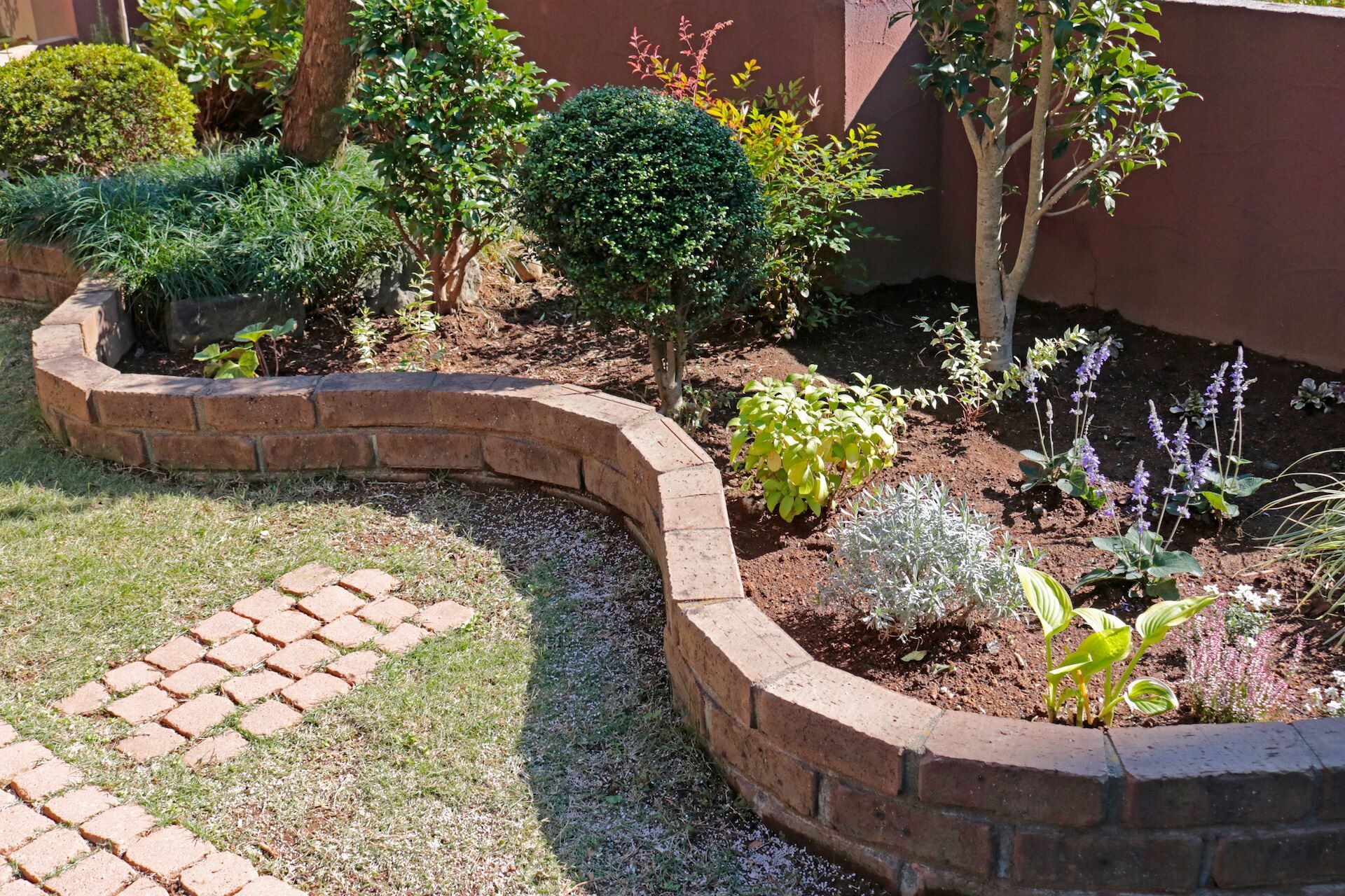 工事完了後の花壇